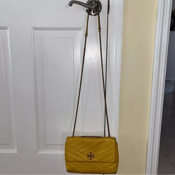 Tory Burch Kira small Crossbody - Picture 2 of 6
